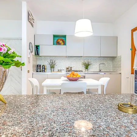 Villa Oleandri 50m From Seashore - Happy Golfo Aranci