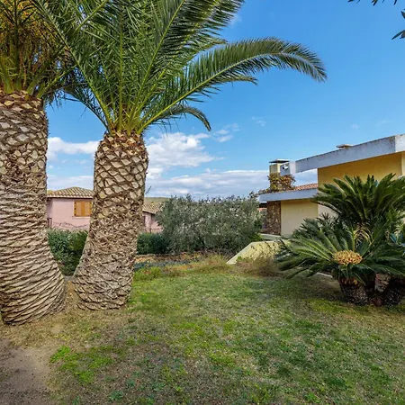 Oleandri 50m From Seashore - Happy